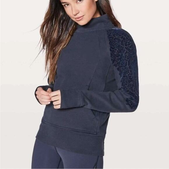 Lululemon Floral Flock Pullover‎ Midnight Navy Size 6 - Picture 1 of 11